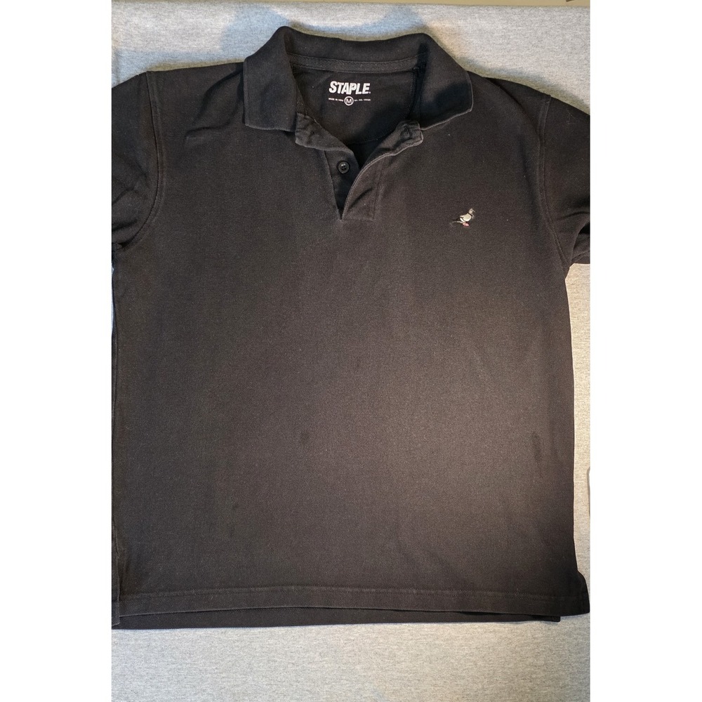 Staple Pigeon Embroidery Men's Shirt M Black Short Sleeve Henley Style Shirt